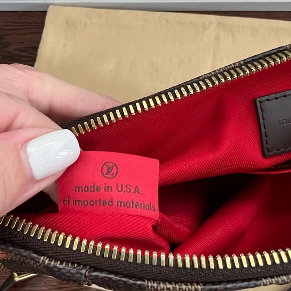 SOLD Authentic Louis Vuitton South Bank Besace - Picture 14 of 14